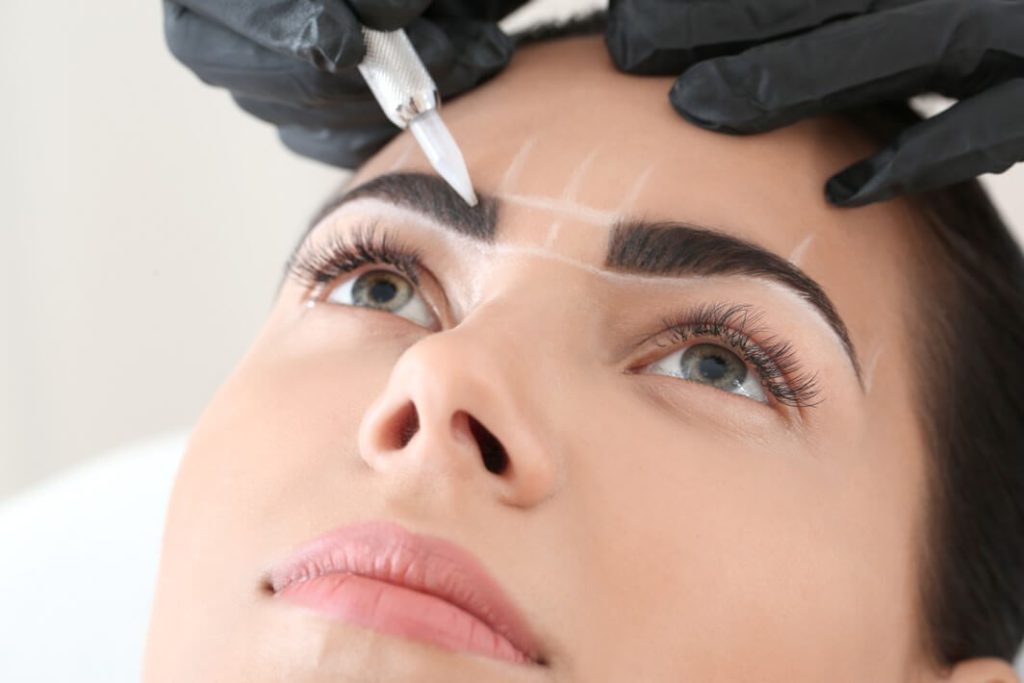 Sobrancelhas Microblading Belight